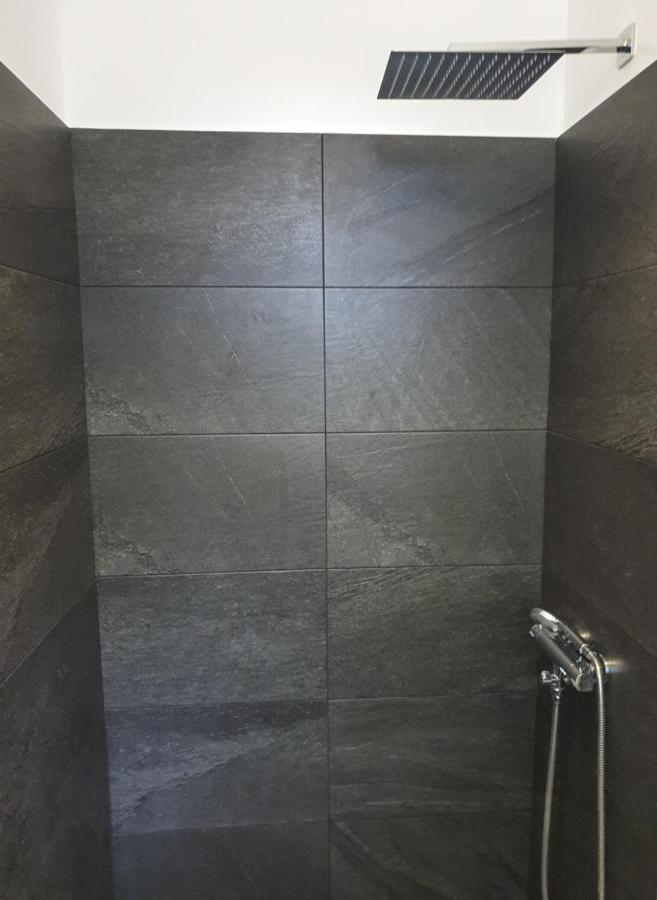 Center Studio Self Check In Renovated 2020 Riga Luaran gambar